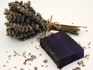 🧼✨ SÚŤAŽ O PRÍRODNÉ MYDLO NA ROZLÚČKU S ROKOM 🎁 Hľadáš milý darček pre pani učiteľku, kamošku, alebo pre otecka, keďže sa...